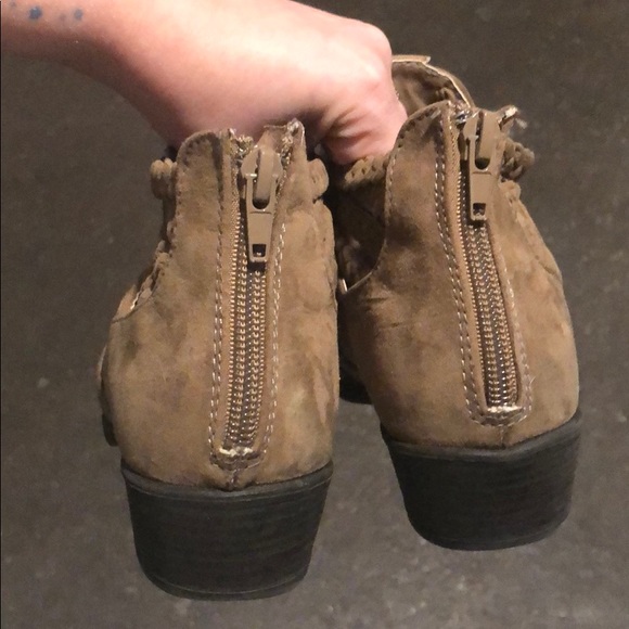 🚫 SOLD 🚫 Altar’d State Booties - Picture 2 of 4